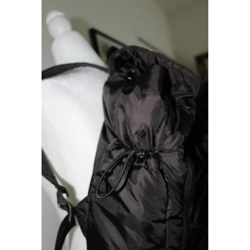 Blogilates‎ Black Puffy Backpack Nylon Drawstring Gym Bag with Shoe Compartment